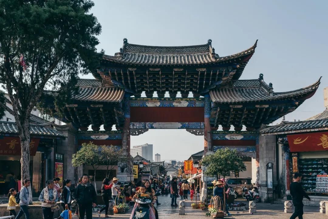 住民國私家庭院，坐復(fù)古小火車，逛寶藏村落這周末我們?nèi)ソㄋ珊? /></a>
                            </div>
                            <div   id=