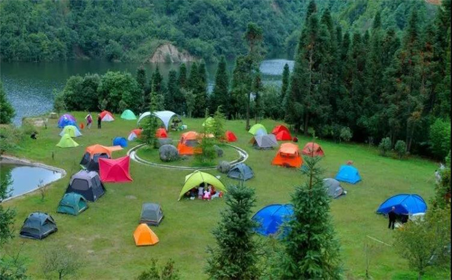 到個舊白云山水庫 露營野炊看星星，享受大自然的寵愛