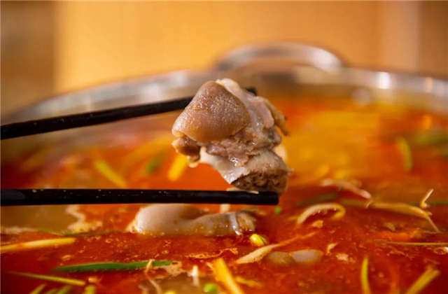 云南宴會(huì)策劃：云南特色火鍋大盤點(diǎn)，你吃過(guò)幾個(gè)？